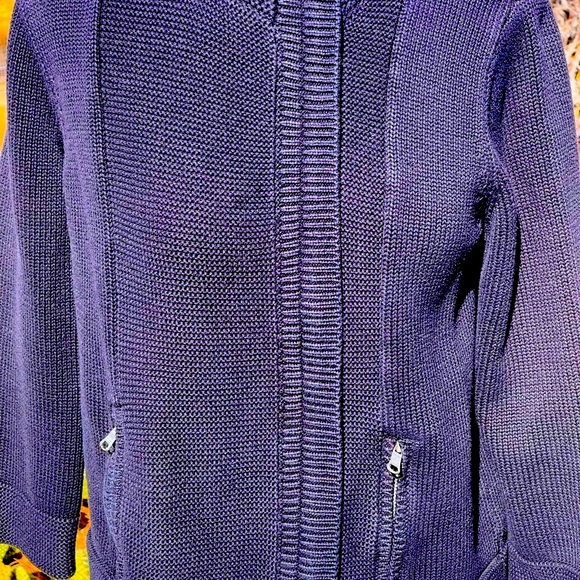 LAUREN JEANS COMPANY SWEATER - Picture 2 of 4